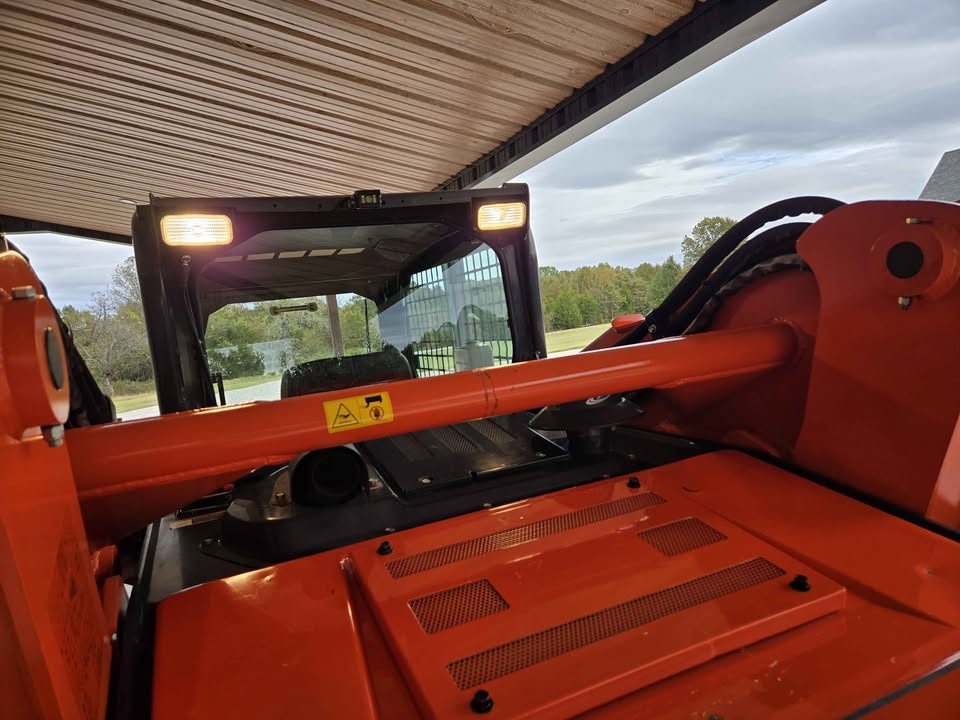 2017 Kubota svl95-2S High Flow Skidsteer photo 3