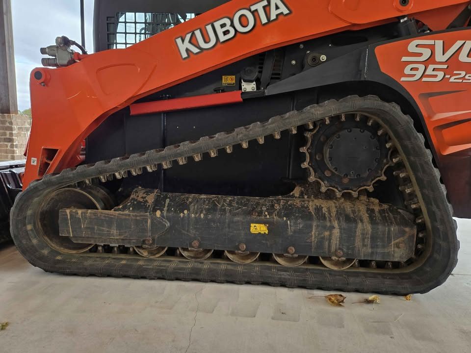 2017 Kubota svl95-2S High Flow Skidsteer photo 5