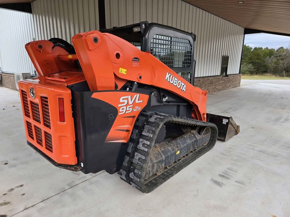 2017 Kubota svl95-2S High Flow Skidsteer photo 8