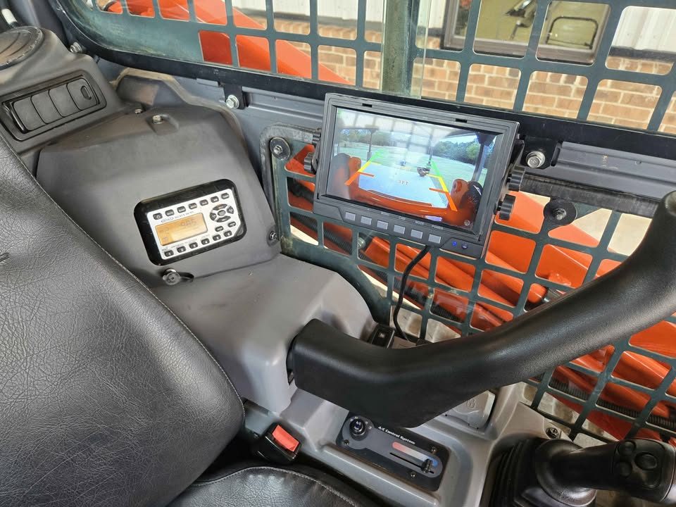 2017 Kubota svl95-2S High Flow Skidsteer photo 10