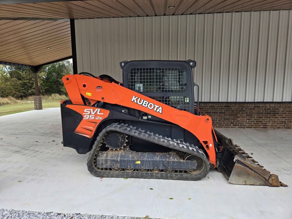 2017 Kubota svl95-2S High Flow Skidsteer photo 13