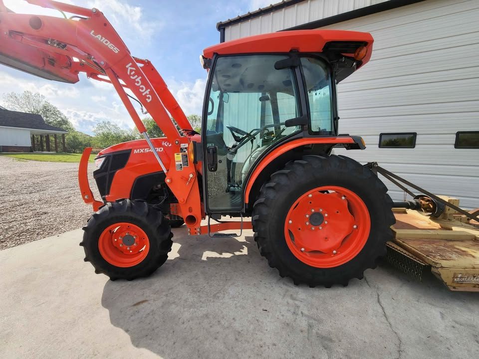 2020 Kubota mx5400 4x4 photo 9