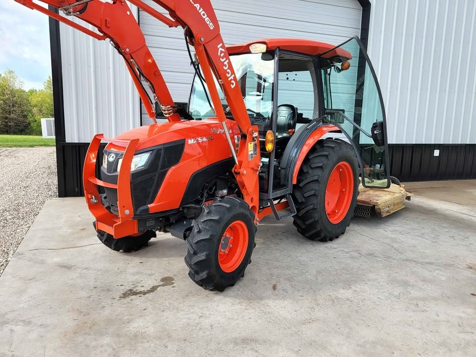 2020 Kubota mx5400 4x4 photo 10