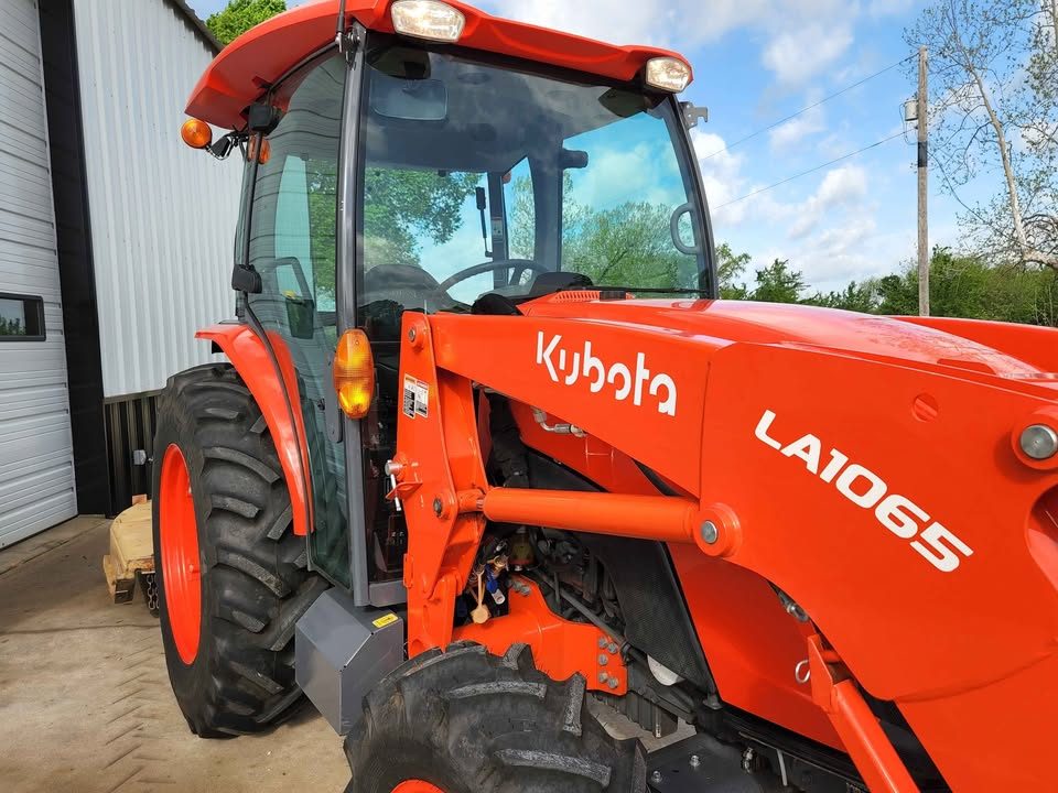2020 Kubota mx5400 4x4 photo 11