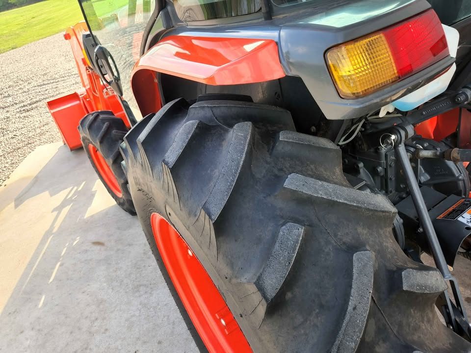 2020 Kubota mx5400 4x4 photo 19