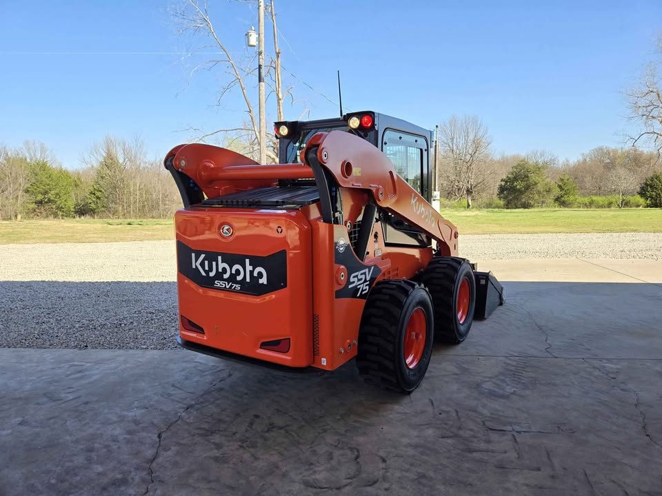 2023 Kubota ssv75 high flow photo 11