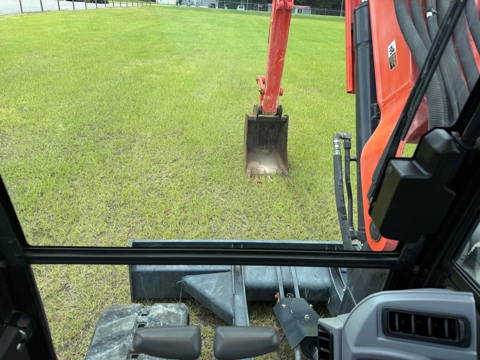 2018 Kubota KX080-4 – Cab Mini Excavator photo 9