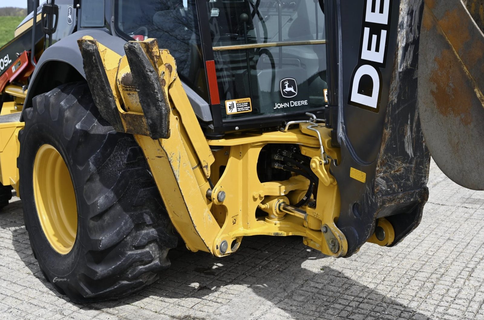 2015 John Deere 310SL photo 11