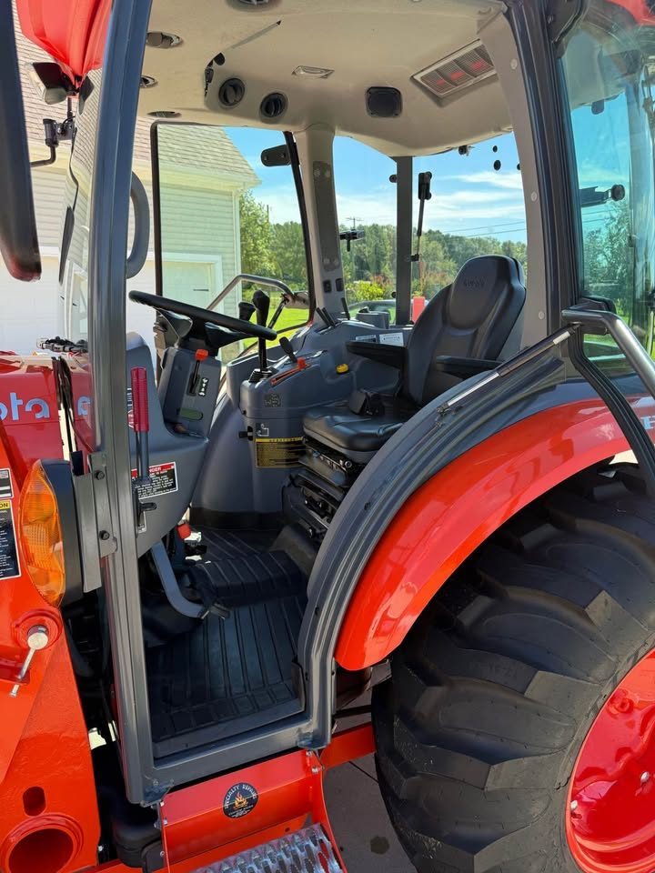 2020 KUBOTA GRAND L6060 + Implements! photo 19