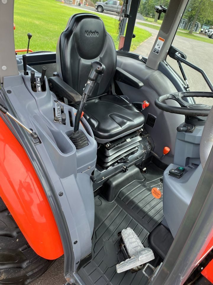 2020 KUBOTA GRAND L6060 + Implements! photo 20