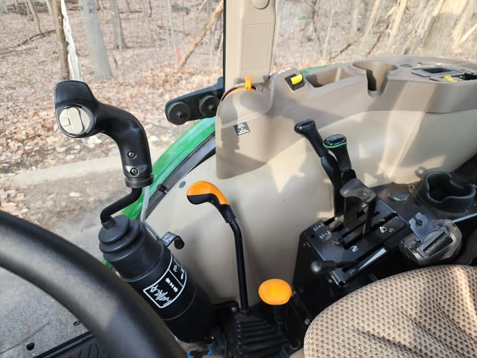 2021 John Deere 5065E + Implements! photo 4