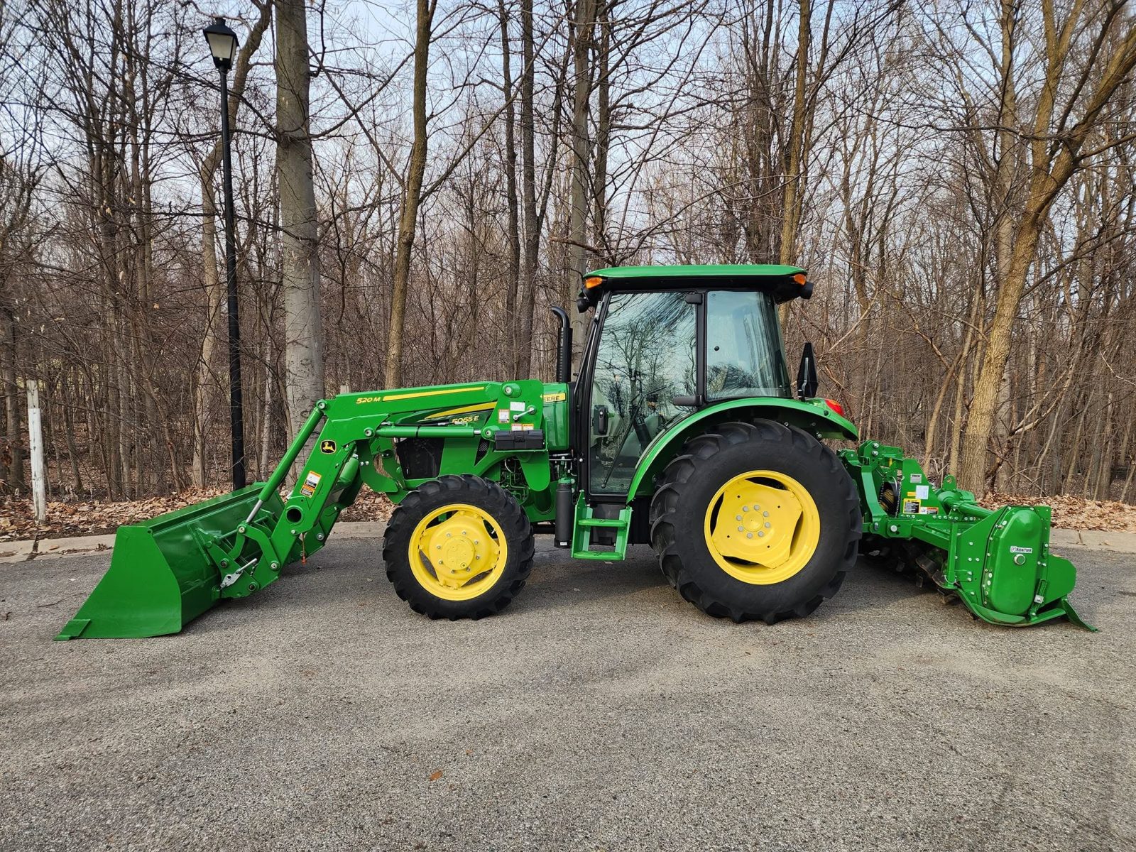 2021 John Deere 5065E + Implements! photo 17