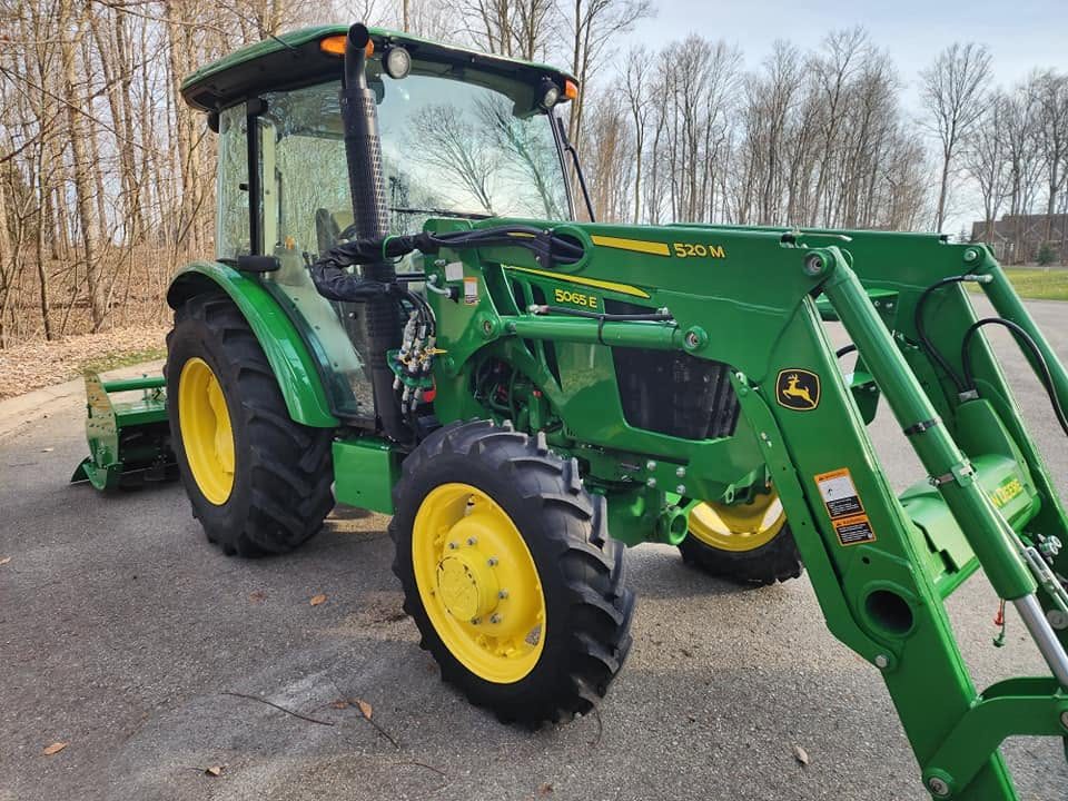 2021 John Deere 5065E + Implements! photo 26