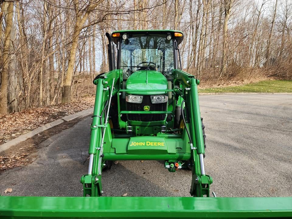 2021 John Deere 5065E + Implements! photo 27