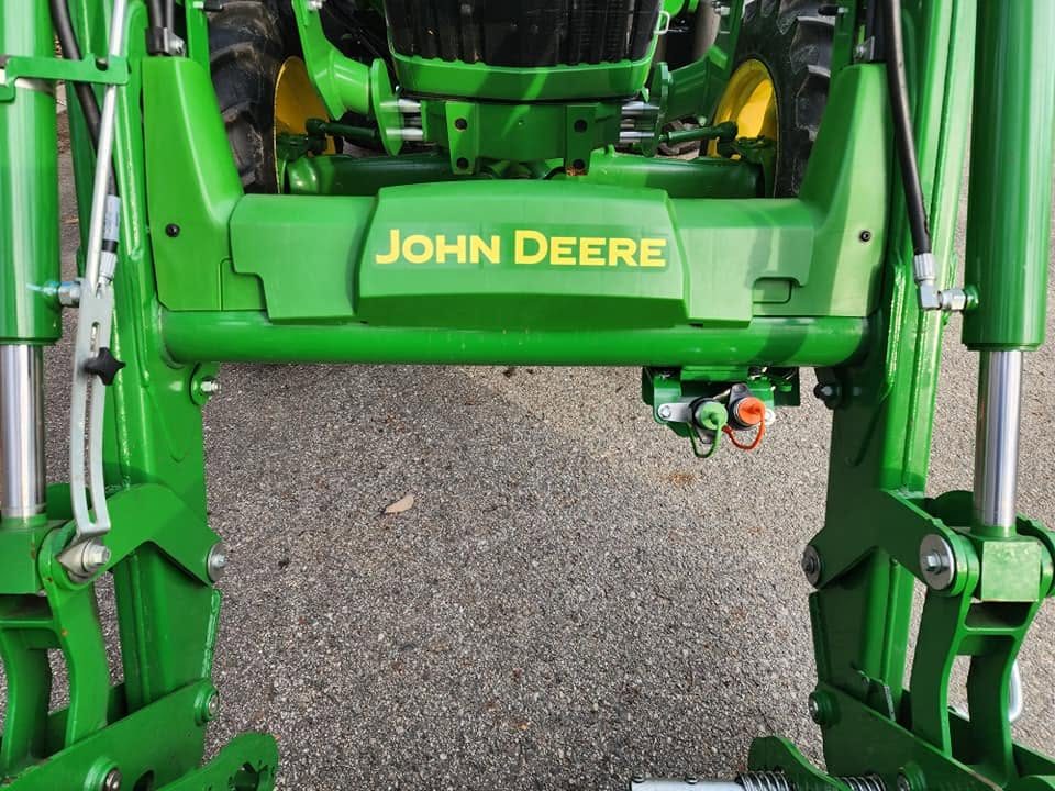 2021 John Deere 5065E + Implements! photo 28