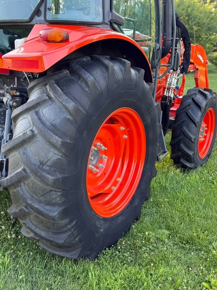 2016 Kubota M5-111 MFWD + Implements! photo 8