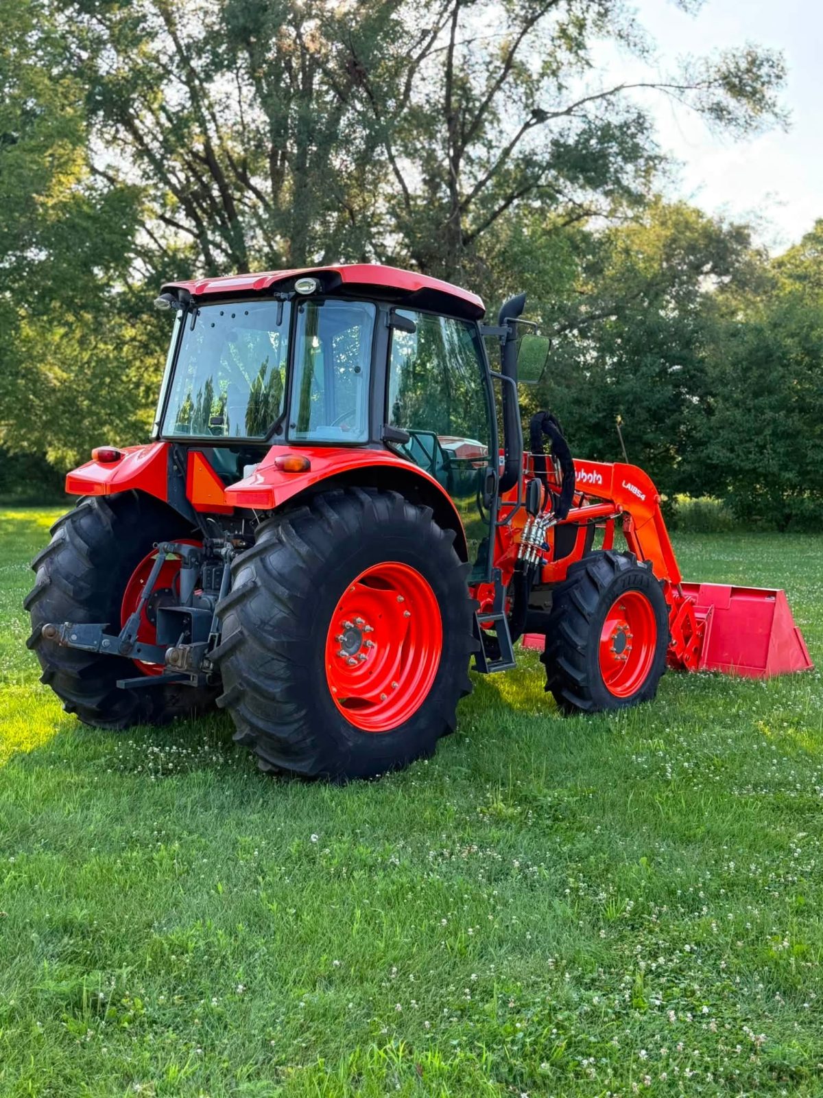 2016 Kubota M5-111 MFWD + Implements! photo 9