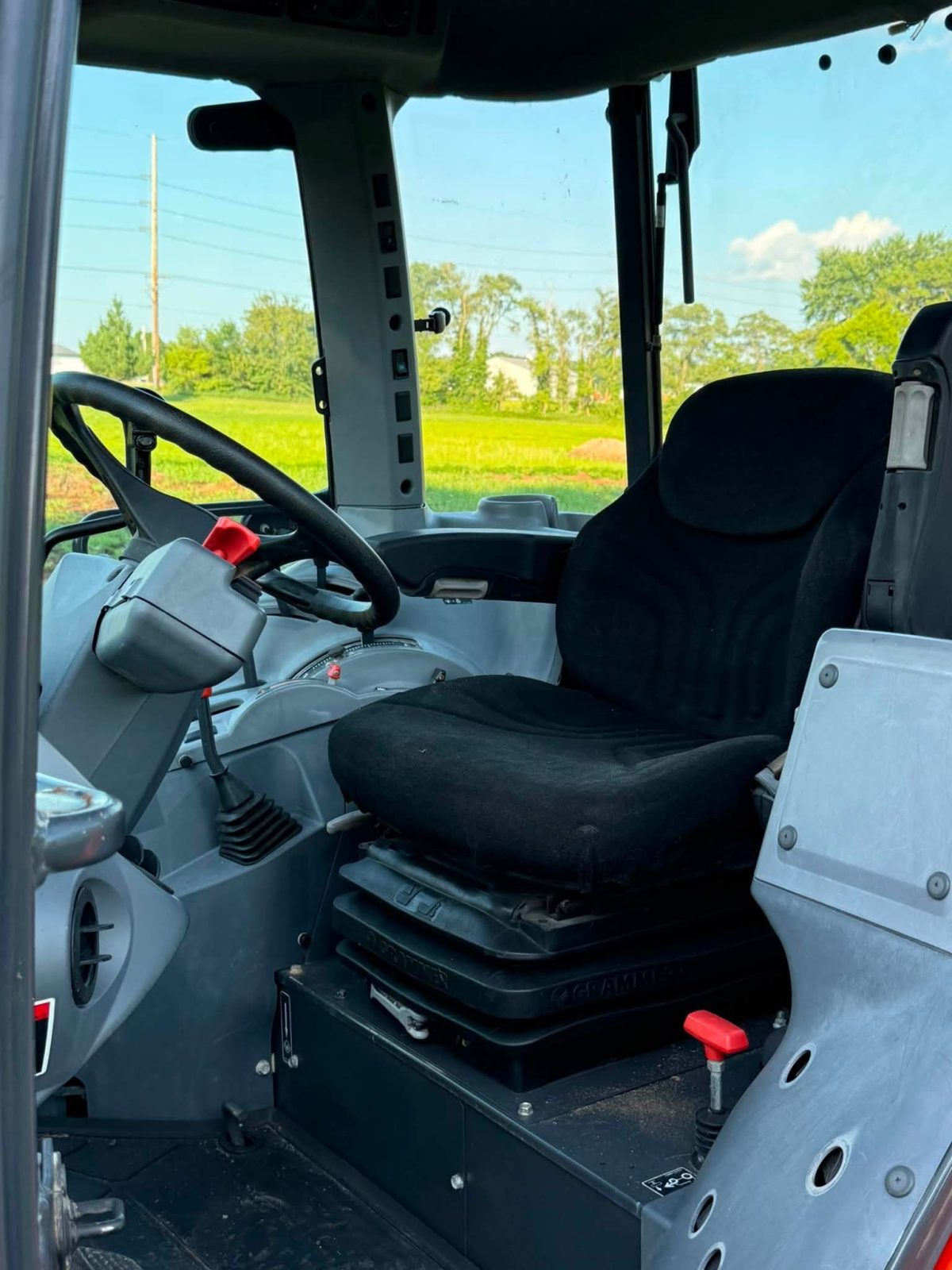 2016 Kubota M5-111 MFWD + Implements! photo 13