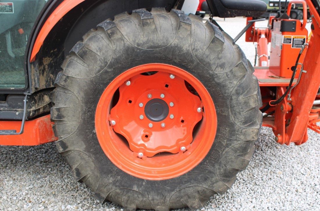 2019 Kubota L6060HST photo 23