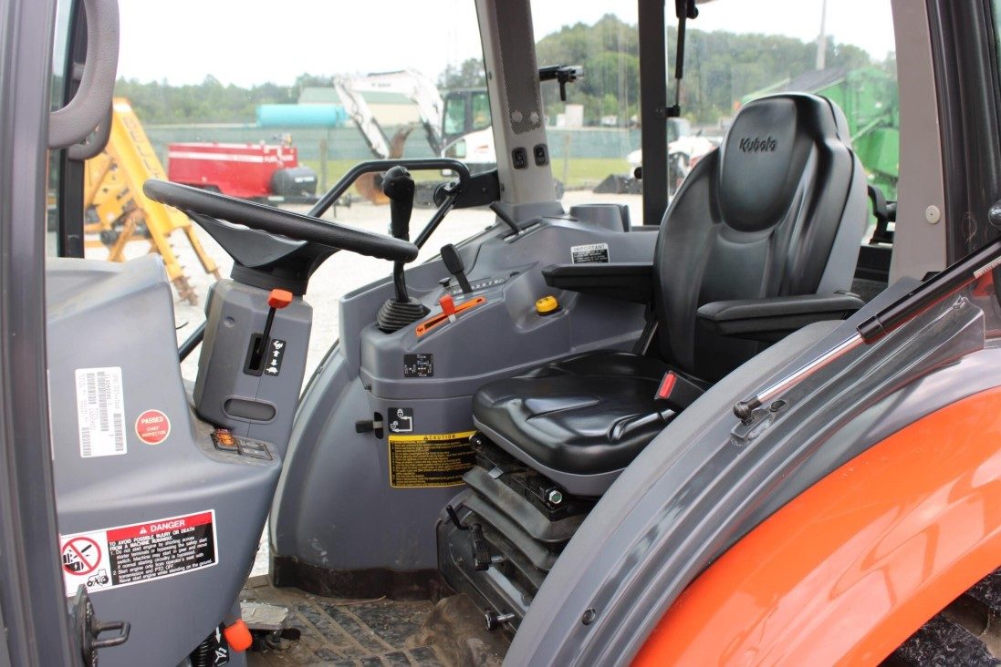 2019 Kubota L6060HST photo 29