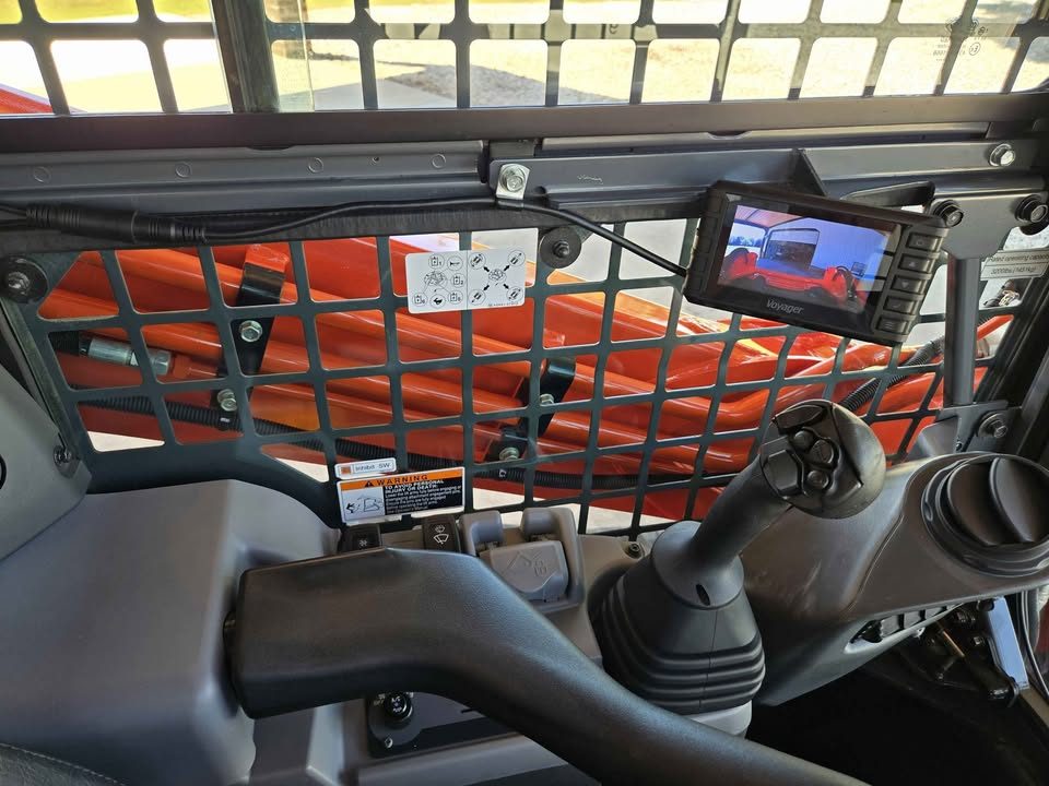 2022 Kubota SVL97-2 + Implements! photo 8