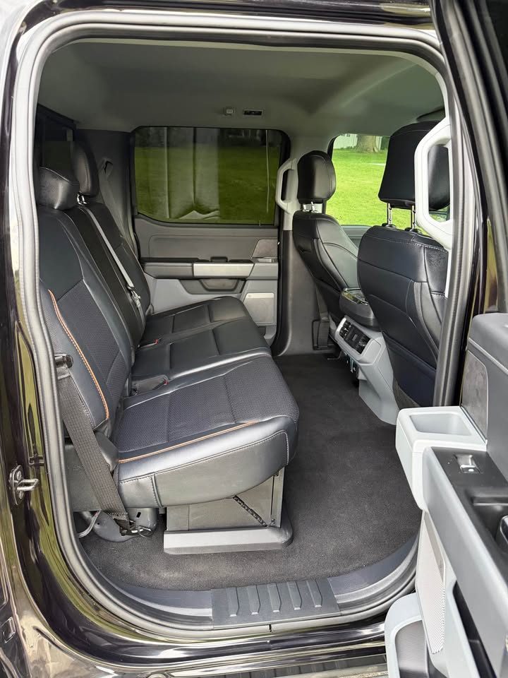 2024 Ford F150 XLT photo 3