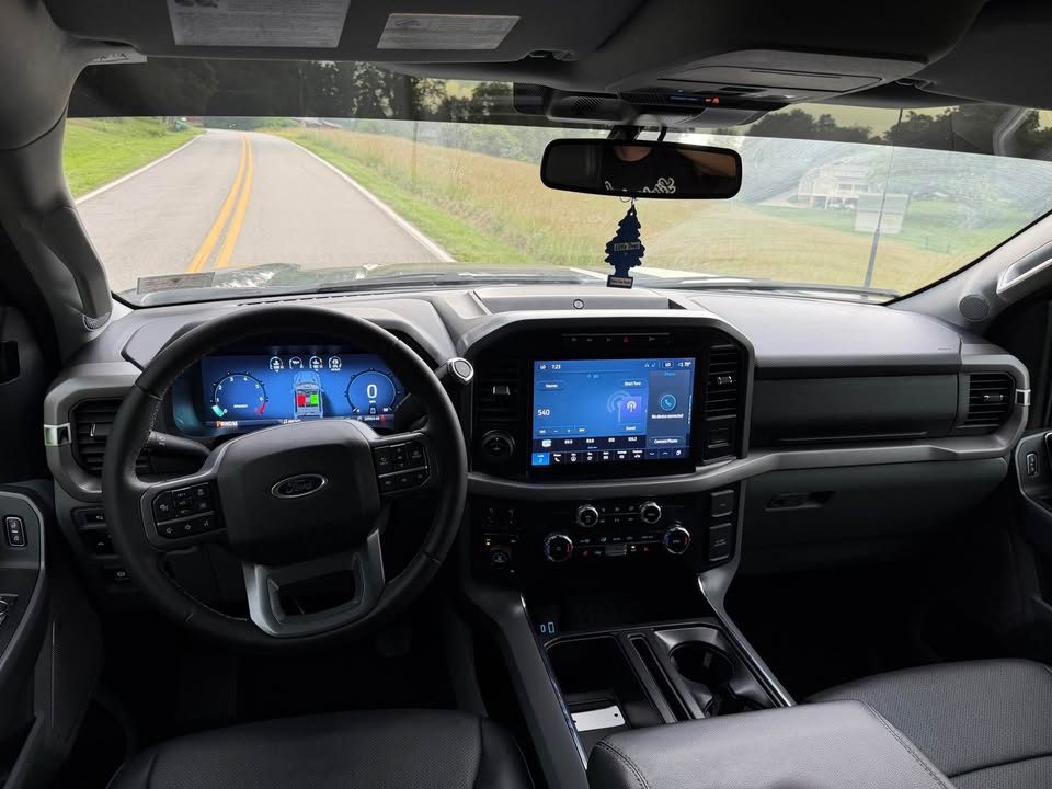 2024 Ford F150 XLT photo 9