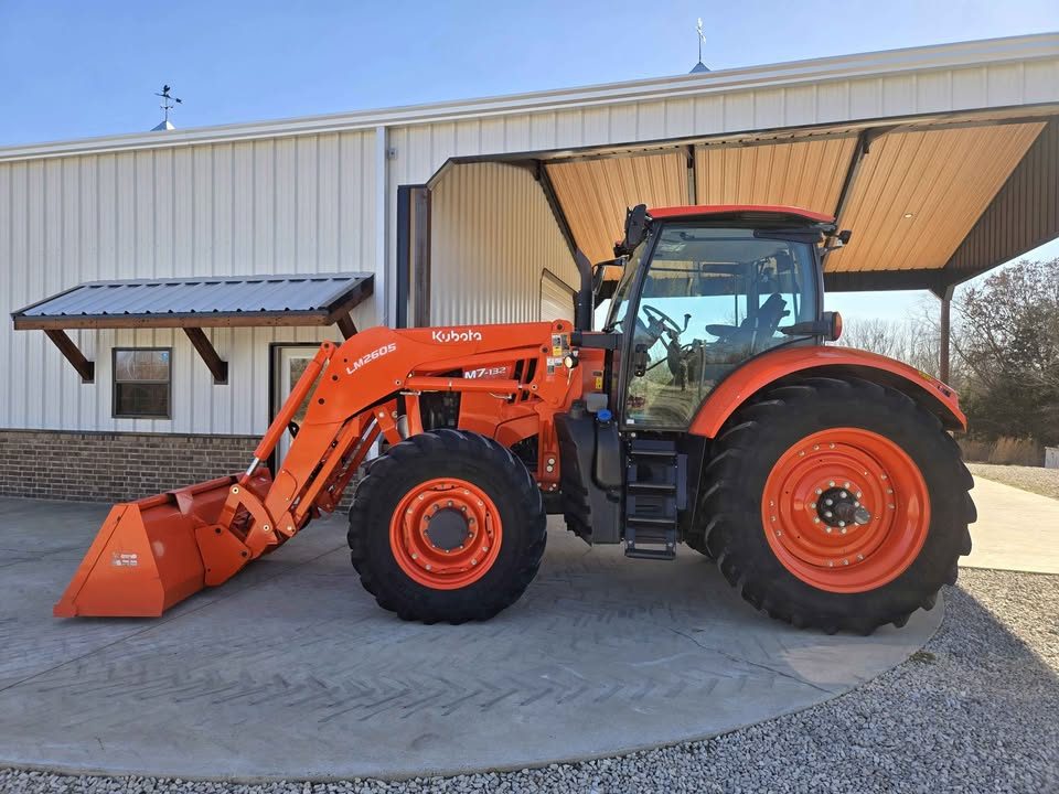 2023 Kubota m7-132 Deluxe